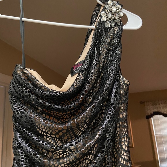 Prom Dress or formal dress - Picture 2 of 4